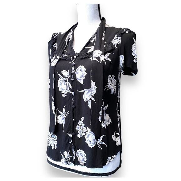 Anthropologie Maeve Button Up Floral Ruffle
Trim Blouse XS Black Short Sleeve - Picture 5 of 11
